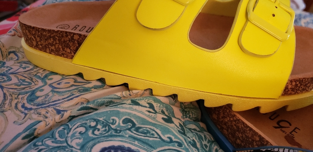 Sandals - Picture 2 of 3